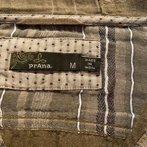 Prana light weight pullover size medium - Picture 3 of 5